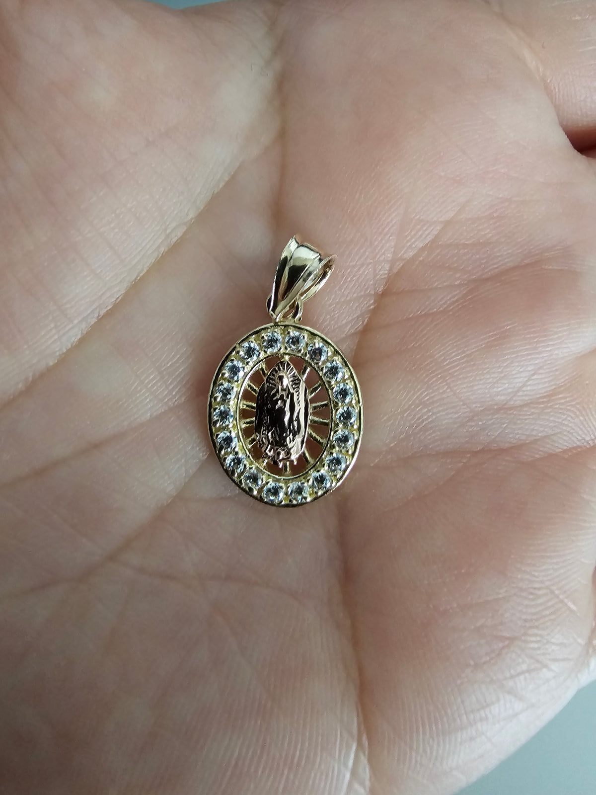 14k La Virgen de Guadalupe Pendant